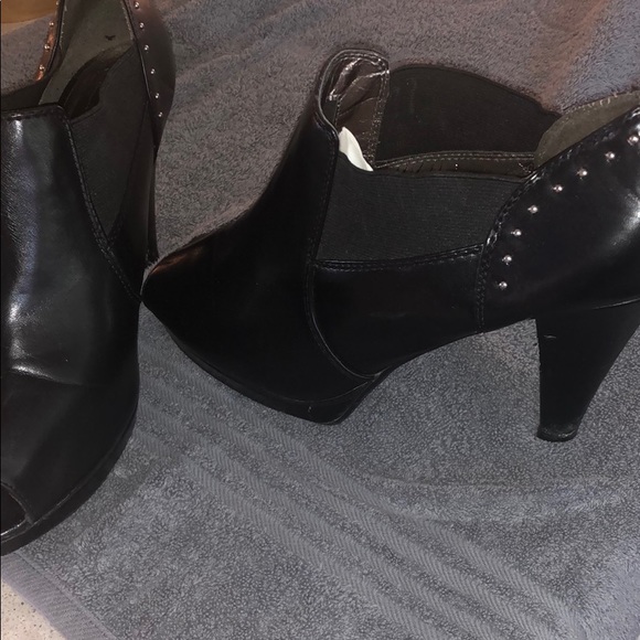 Lane Bryant Shoes - Beautiful black stretch comfort shoe